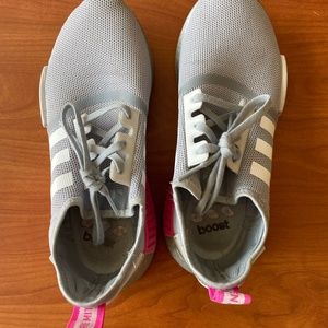 Size 8 Adidas Shoes